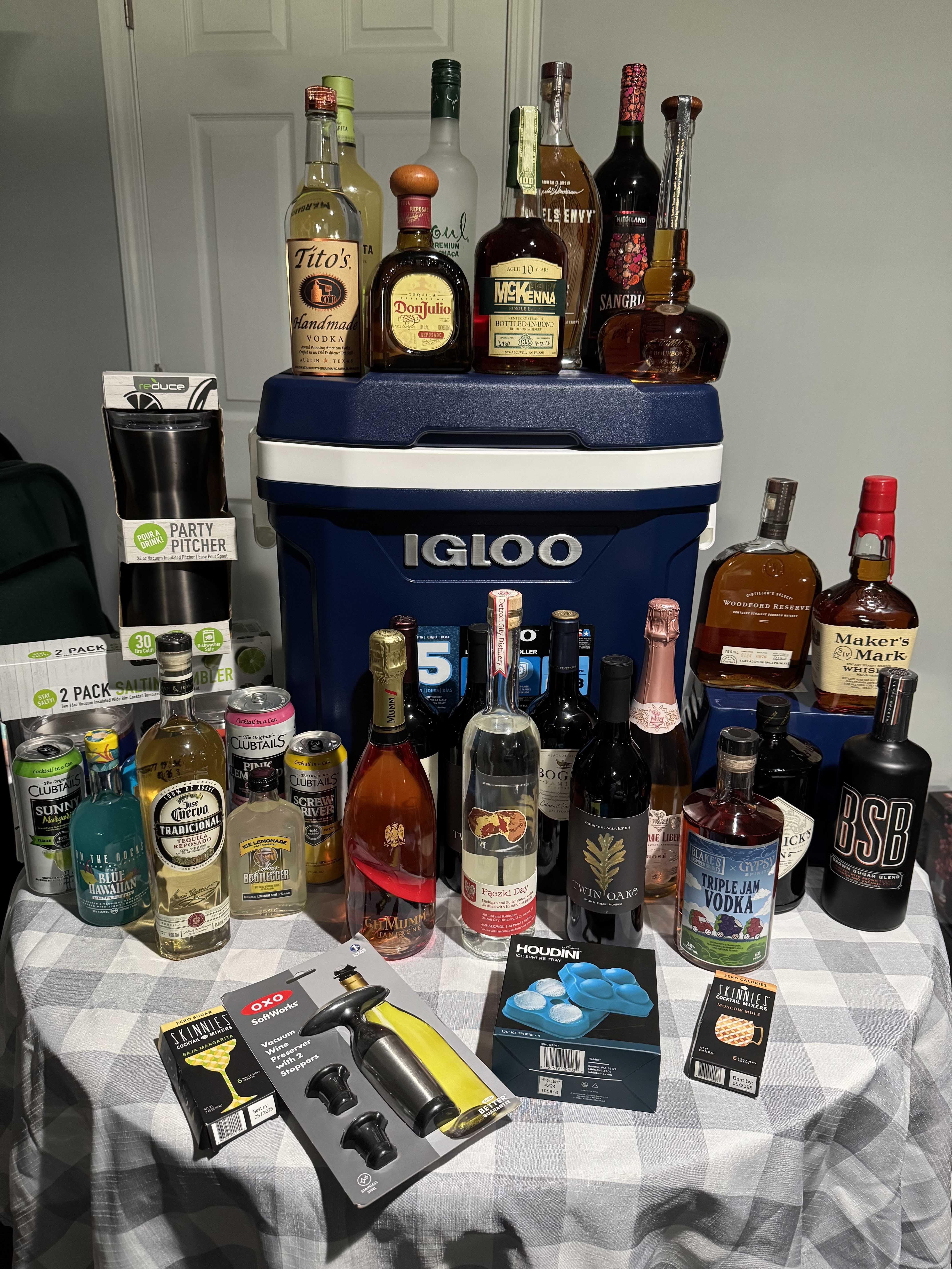 Campaign cover image for Woodbrooke Swim Team Cooler