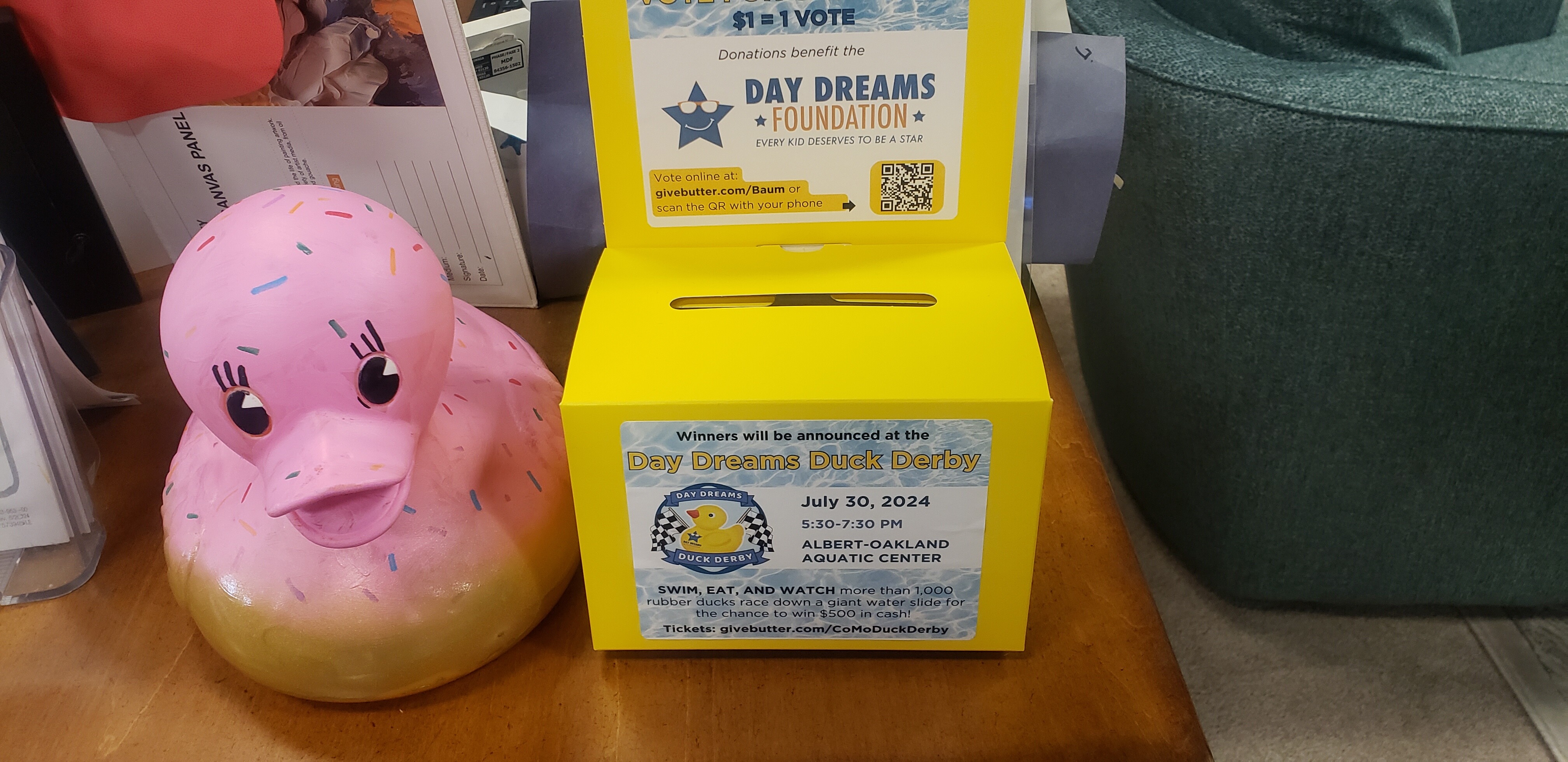 Campaign cover image for Baumgartner's Furniture's DUCK-orating Page