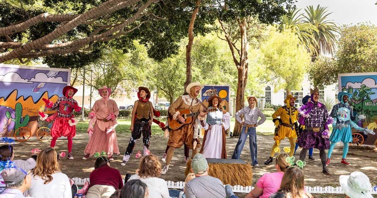 Campaign cover image for Roswell That Ends Well