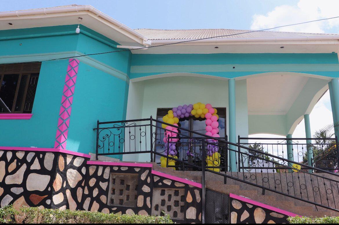 Campaign cover image for Grace Goes to Uganda