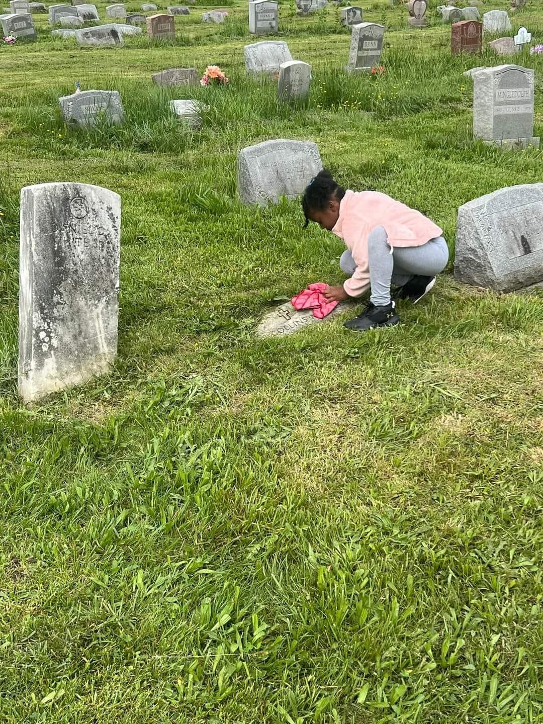 Campaign cover image for Greenlawn Cemetery County Wide Clean Up