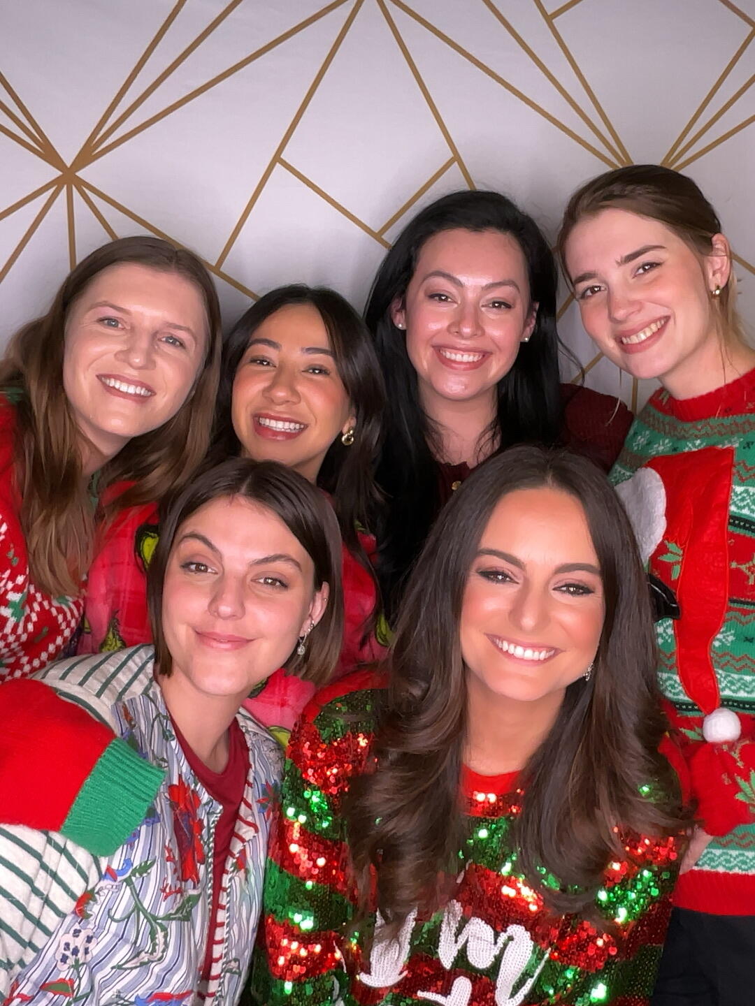 Campaign cover image for Mentors & Mistletoe: A Festive Mixer for Y&E Mentors