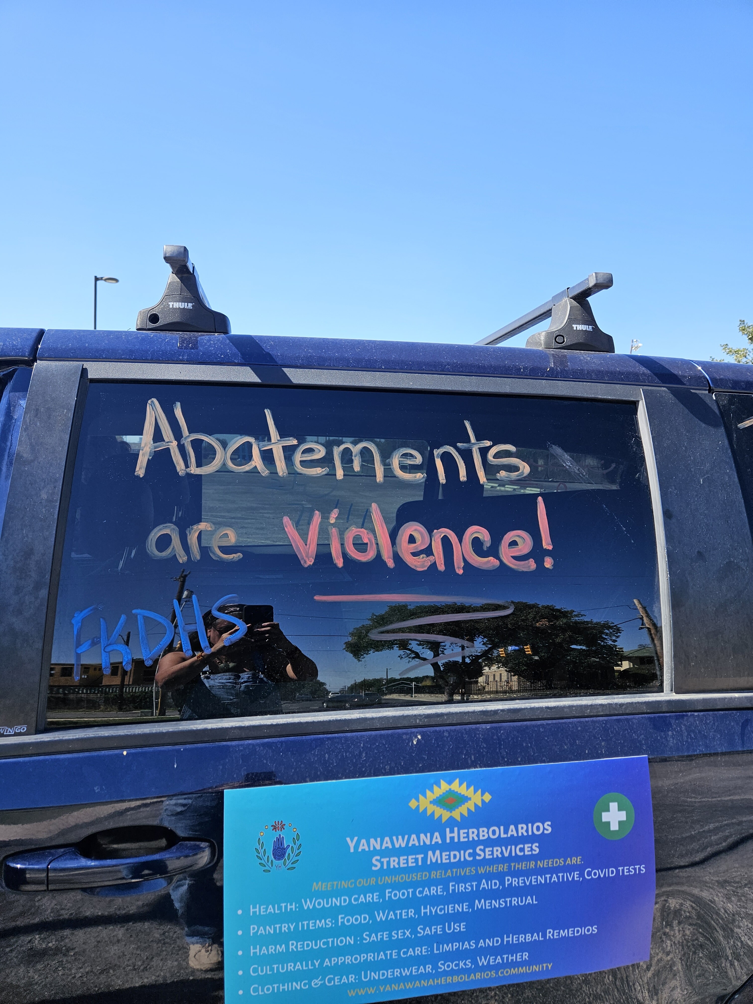 Campaign cover image for Yanawana Herbolarios Giving Tuesday