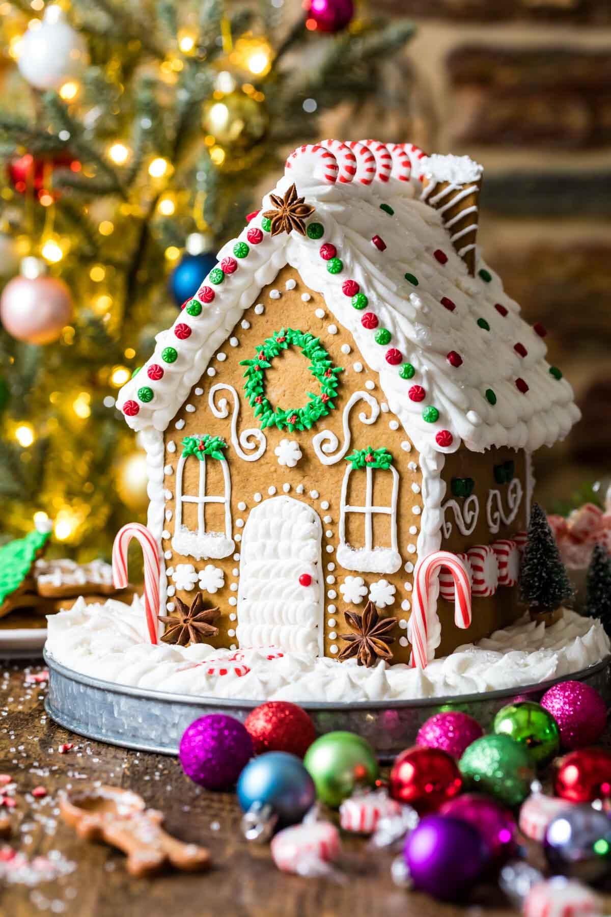 Campaign cover image for Gingerbread House Decorating 2025