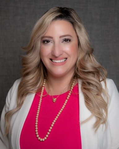 Campaign cover image for LIZETTE PATTERSON FOR VISIONARY OF THE YEAR