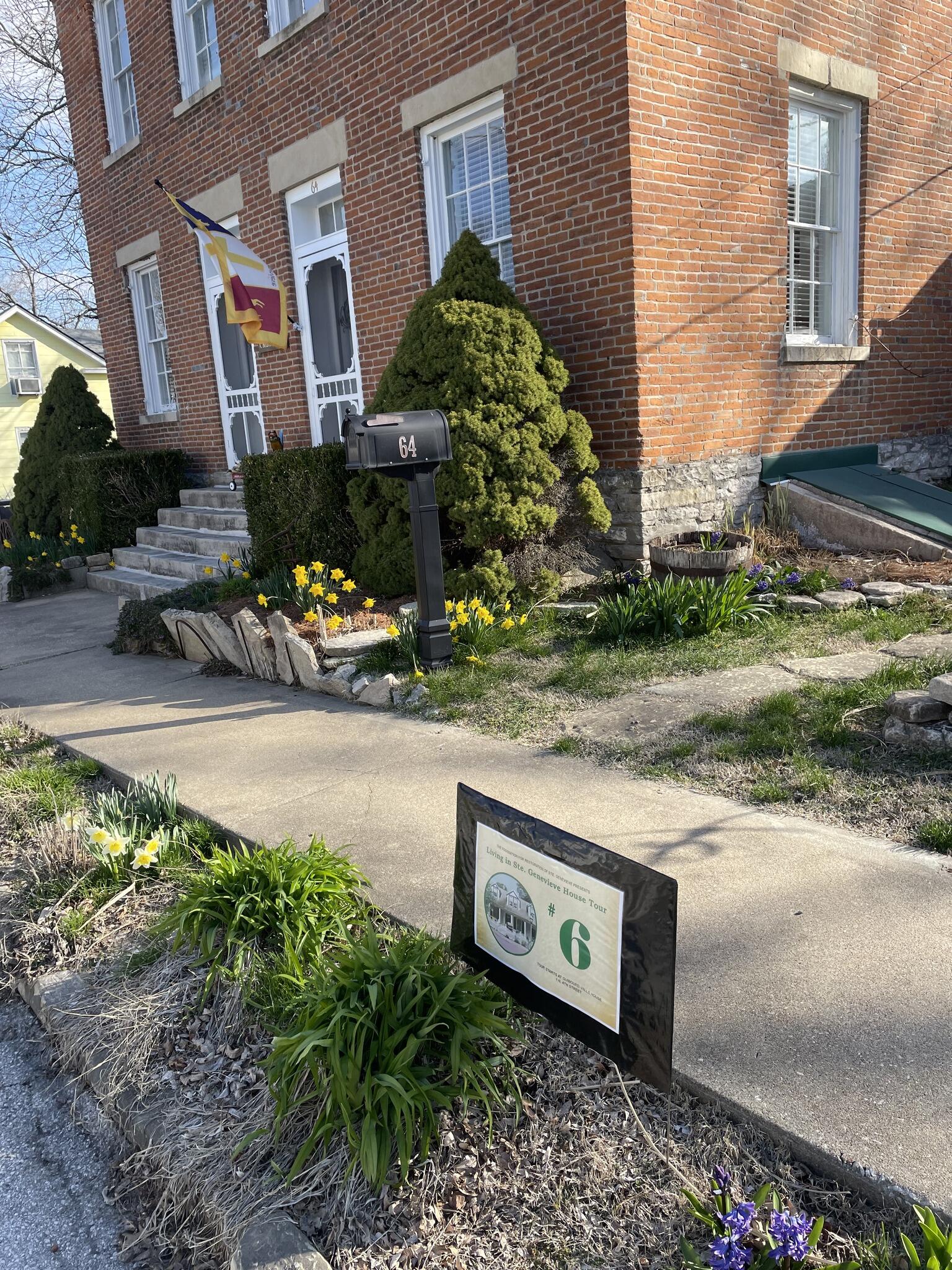 Campaign cover image for Living in Ste. Genevieve House Tour