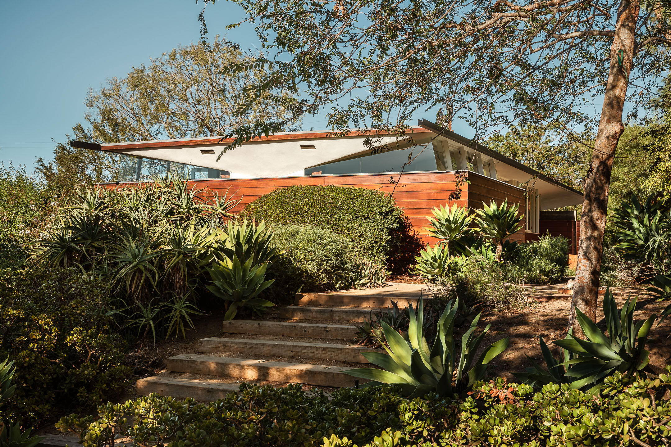 Campaign cover image for UNDER THE INFLUENCE 013: