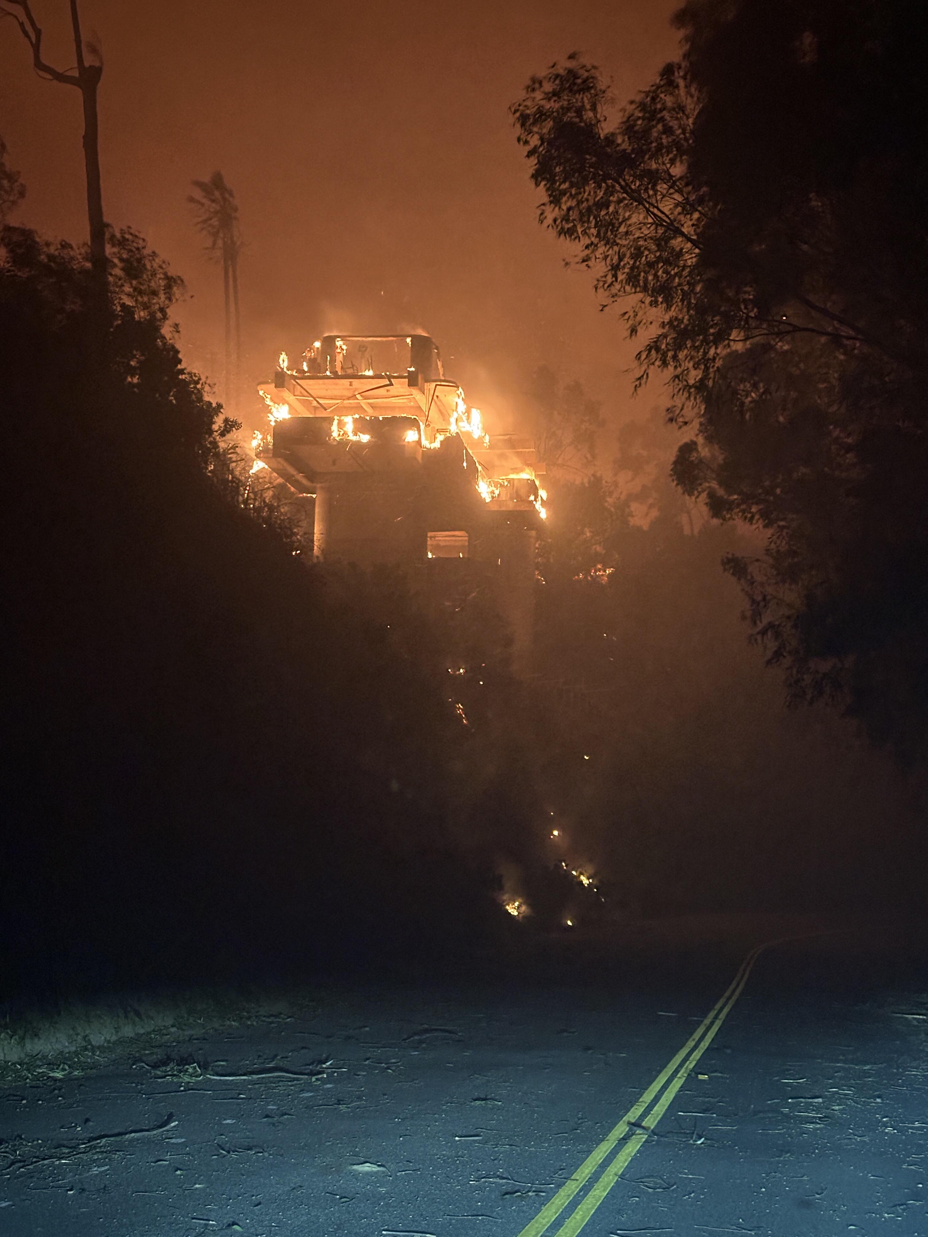 Campaign cover image for LA Palisades Fire Relief Fundraiser 💙