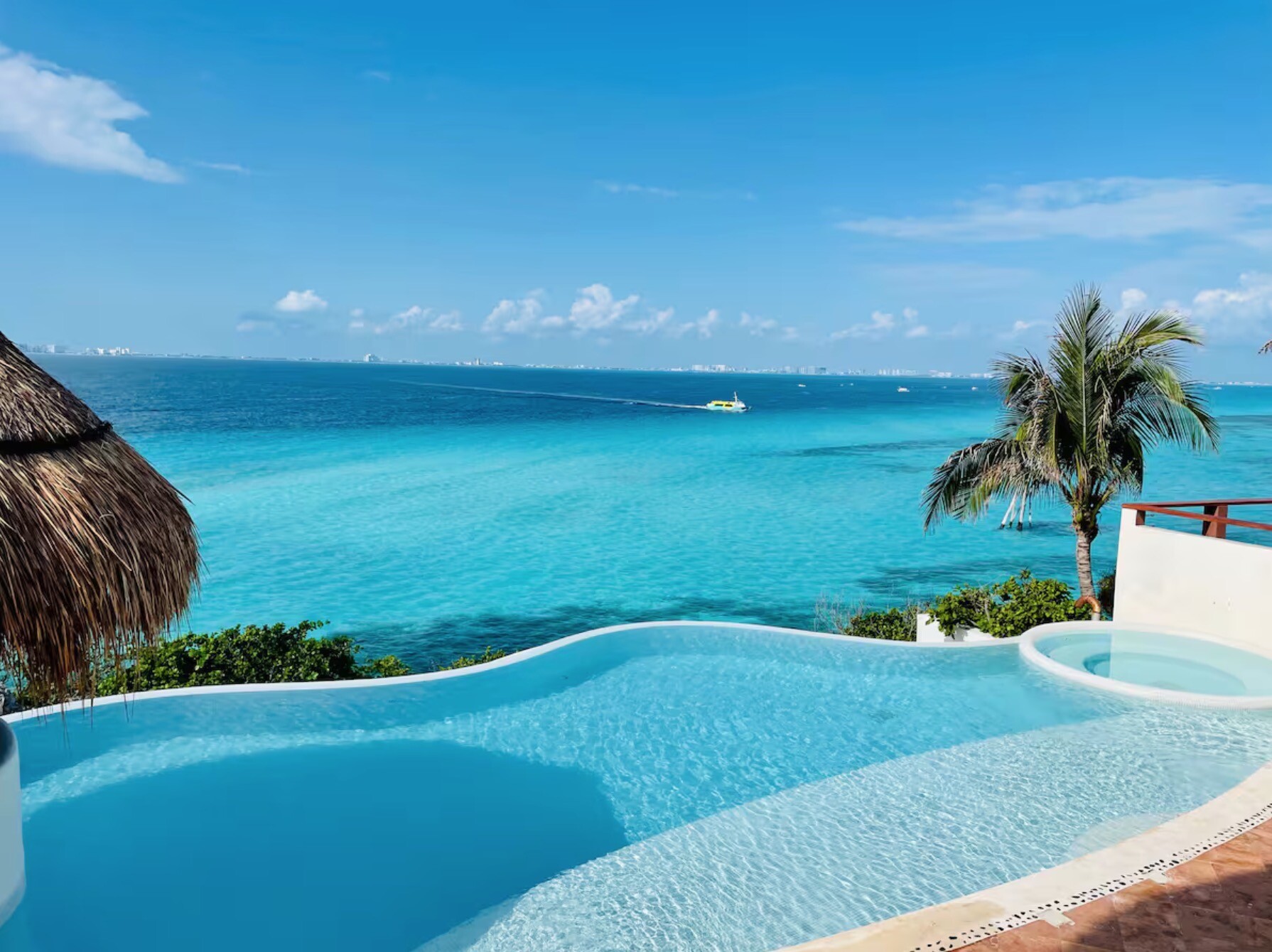 Campaign cover image for Escape to Paradise: A Luxurious Isla Mujeres Getaway for 6! 🌴🌴