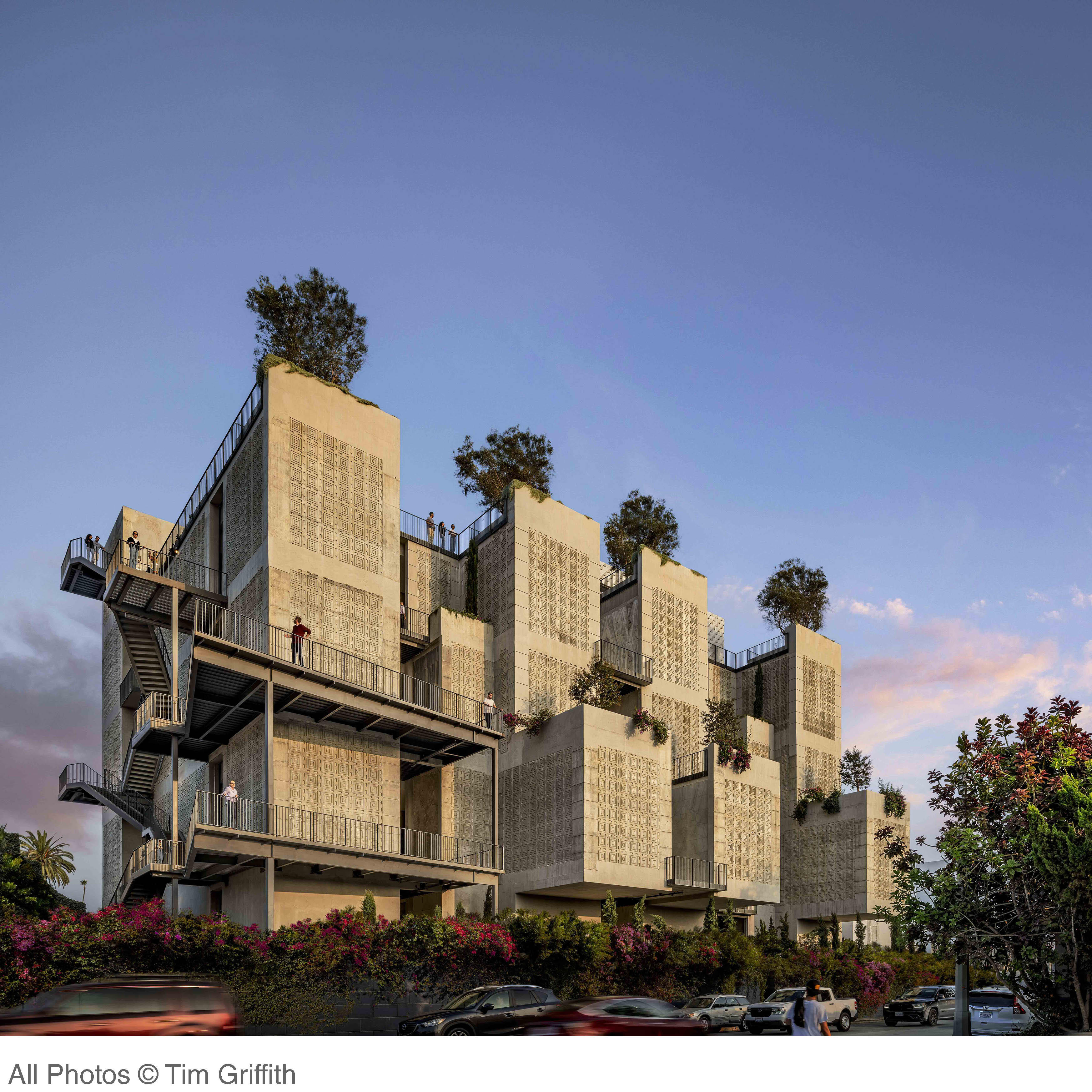 Campaign cover image for L.A. FORUM GOWER MAUSOLEUM TOUR