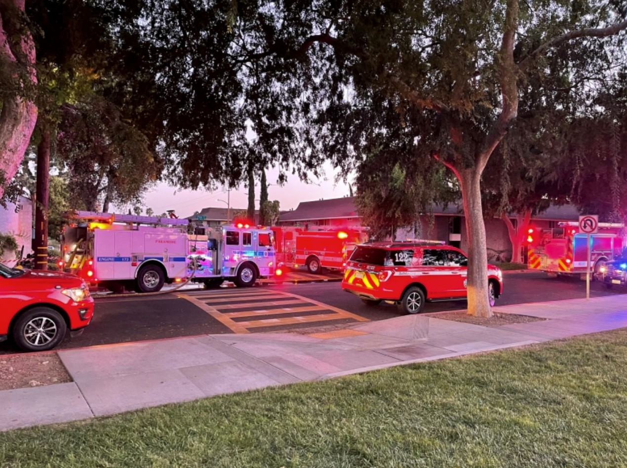 Campaign cover image for 7th Street Apartment Fire Fundraiser