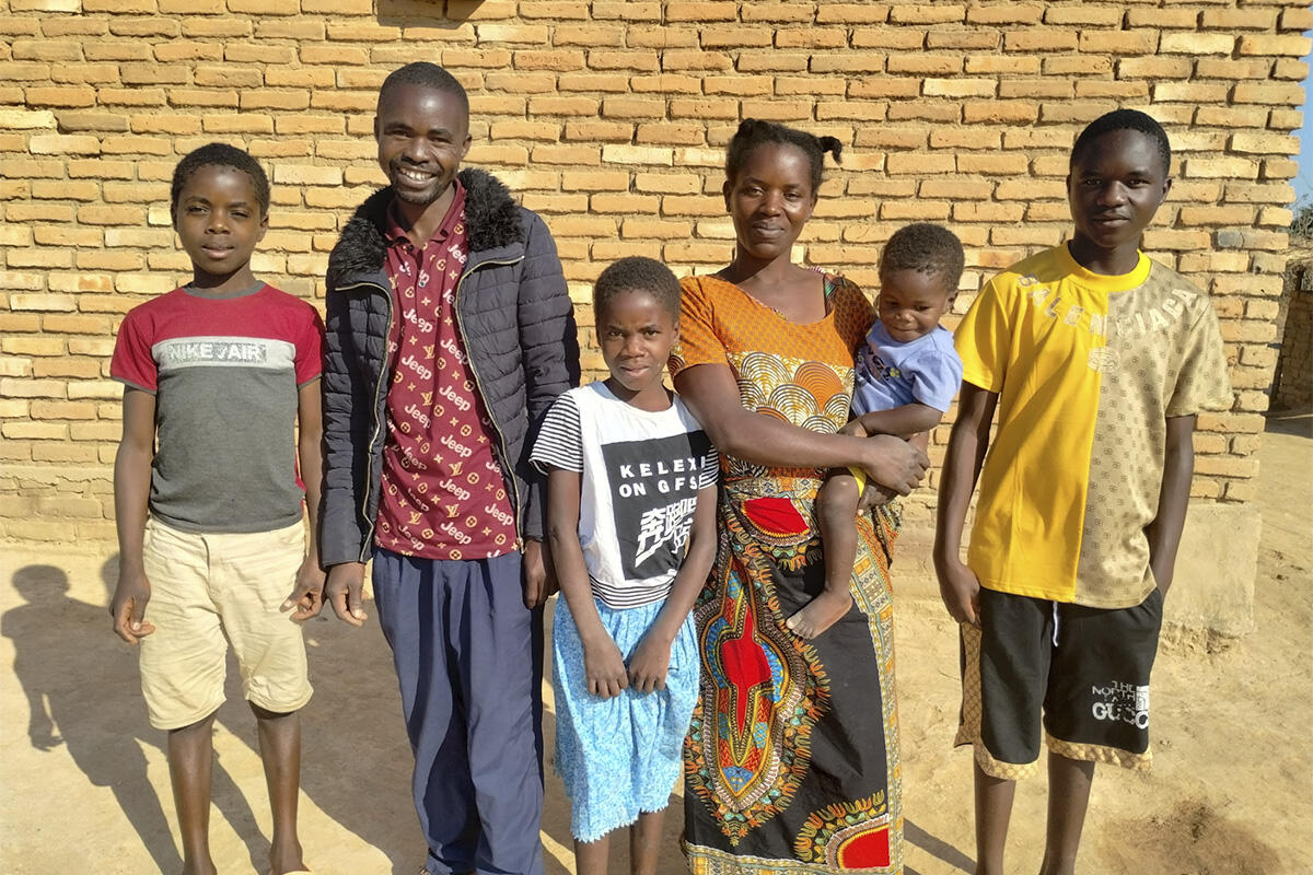 Vailet Mkhalipi Family