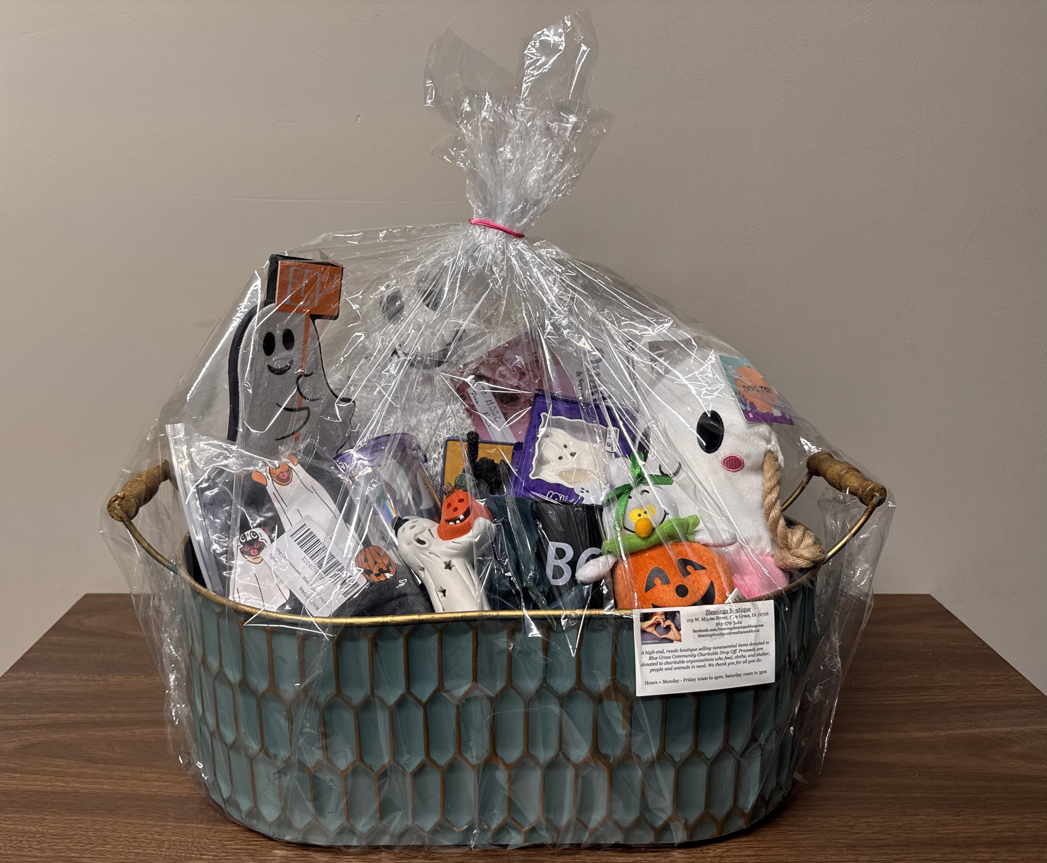 Halloween Raffle | HUMANE SOCIETY OF SCOTT COUNTY