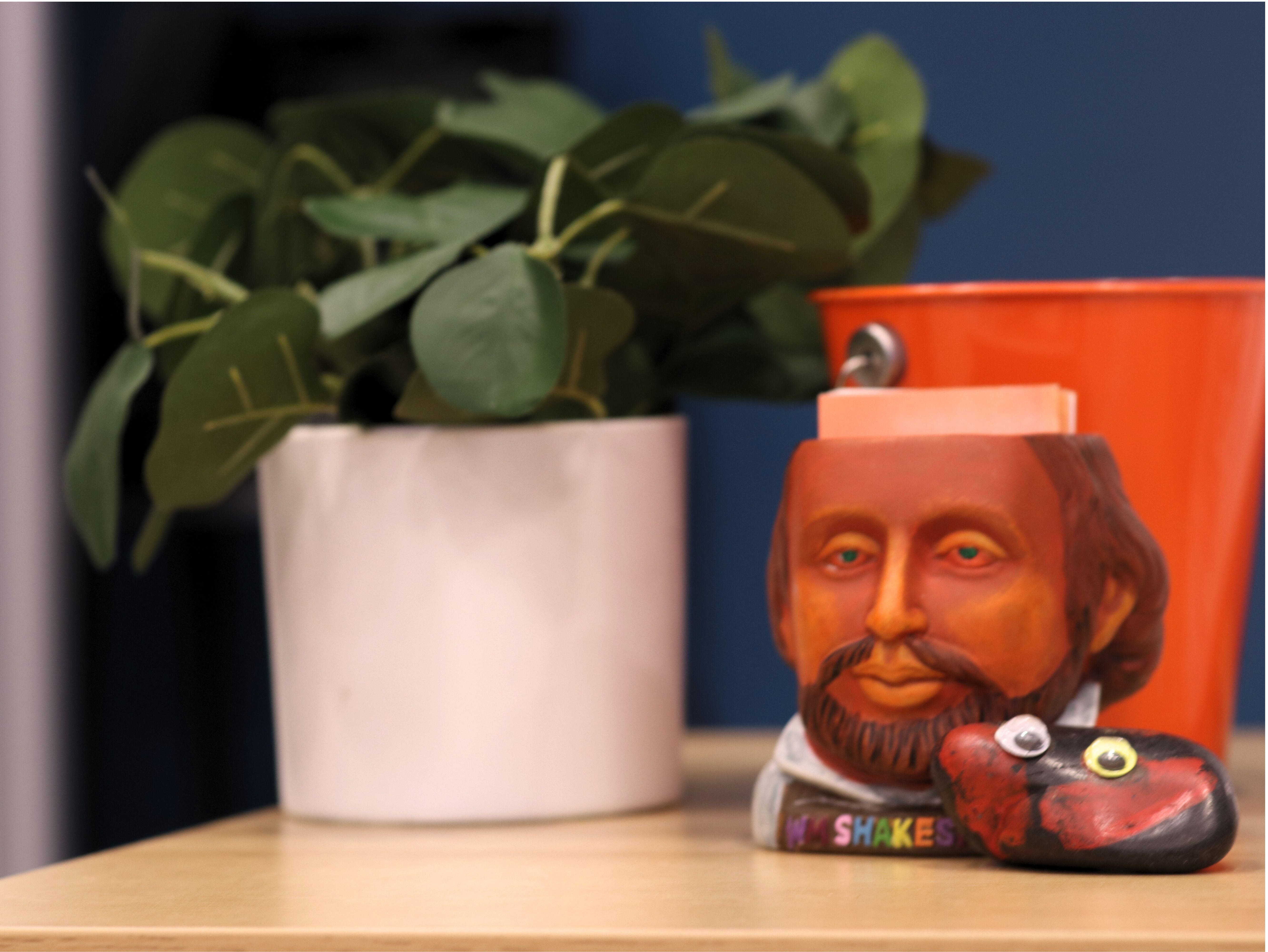 Campaign cover image for 19 Chairs: Midsummer Night's Dream