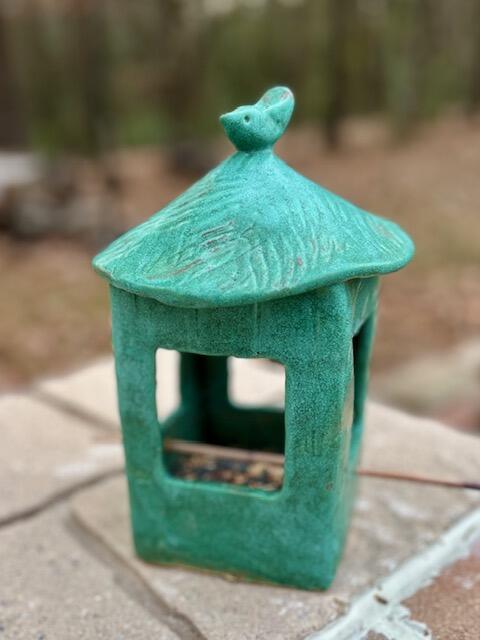 Campaign cover image for 2/10 Ceramic Bird Feeders