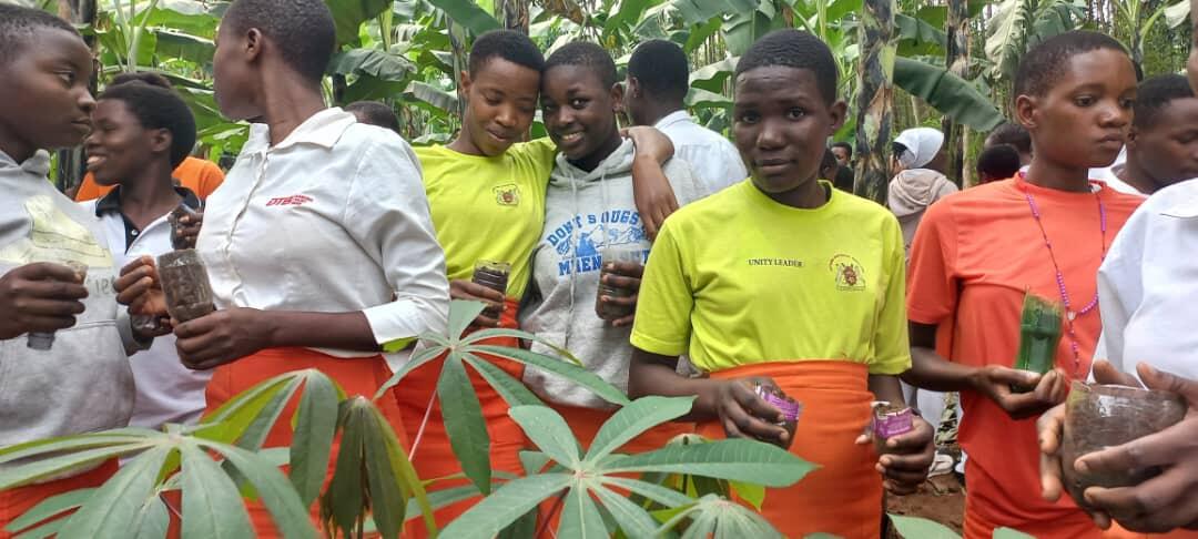 Campaign cover image for Help Edward Kimera Grow Sustainable Agriculture and Community Leadership in Uganda