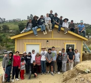 Campaign cover image for UCHS Casas De Luz