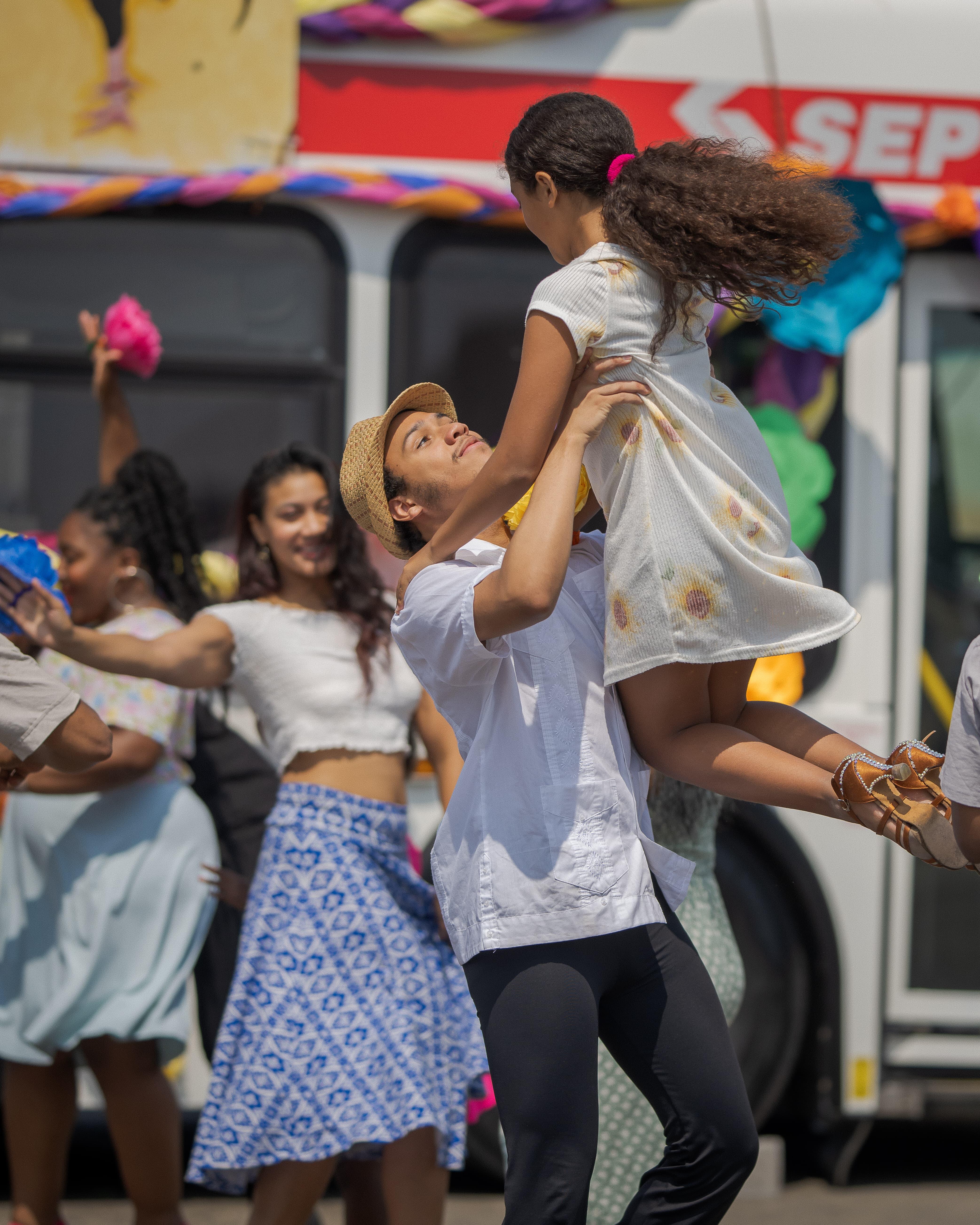 Campaign cover image for La Guagua 47 Giving Circle