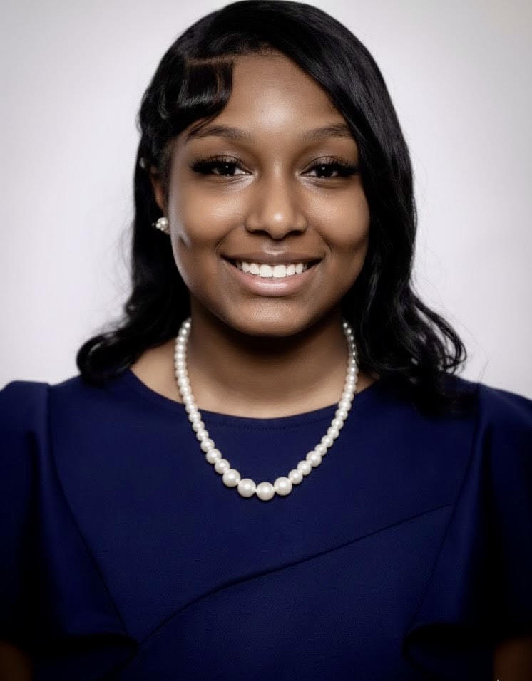 Campaign cover for Sophia Ponce - Debutante