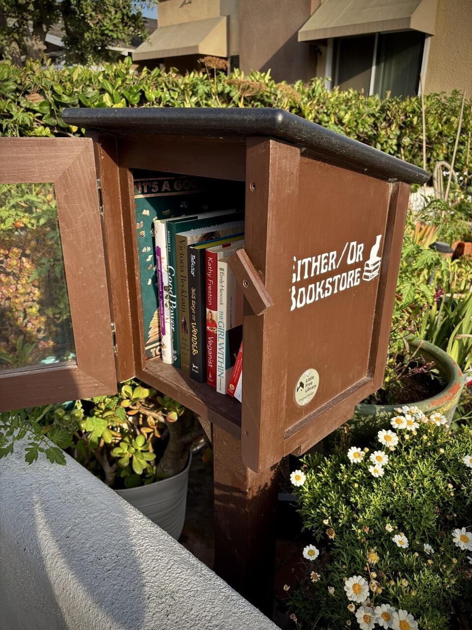 Campaign cover image for 125 Libraries. One Hermosa. (Little Free Libraries)