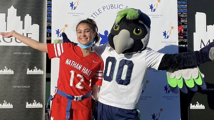 Campaign cover image for Nathan Hale Girls Flag Football