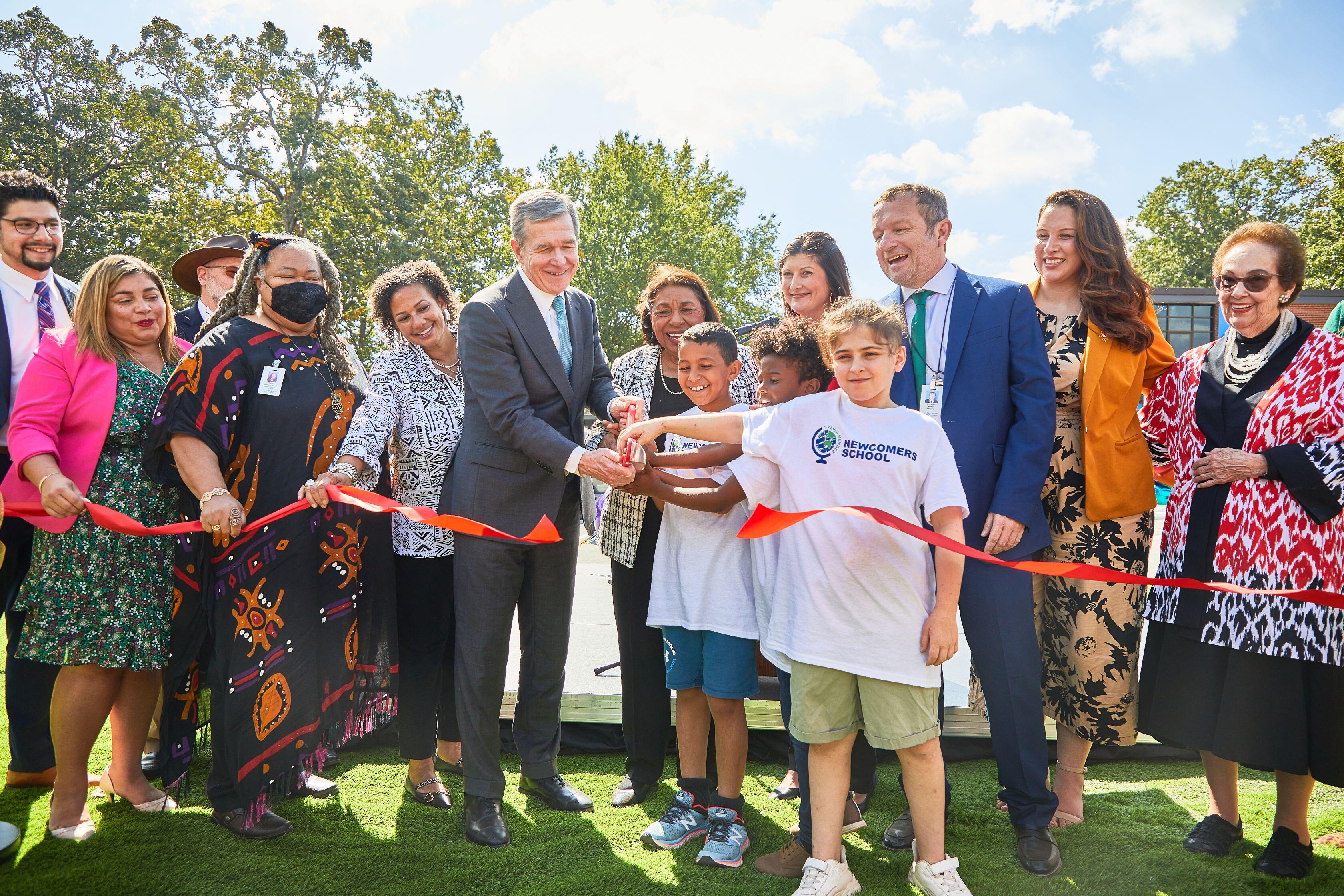 Campaign cover image for Honoring the Past, Building the Future