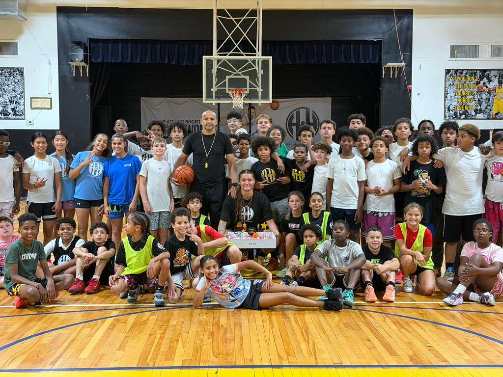 Campaign cover image for 2025 Friendsgiving Celebration