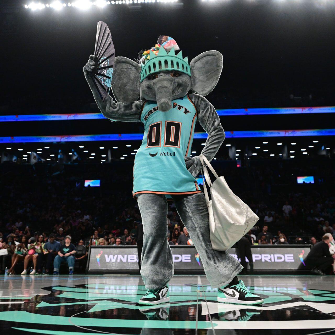 Campaign cover image for Queer|Art Goes to the Liberty Pride Night!