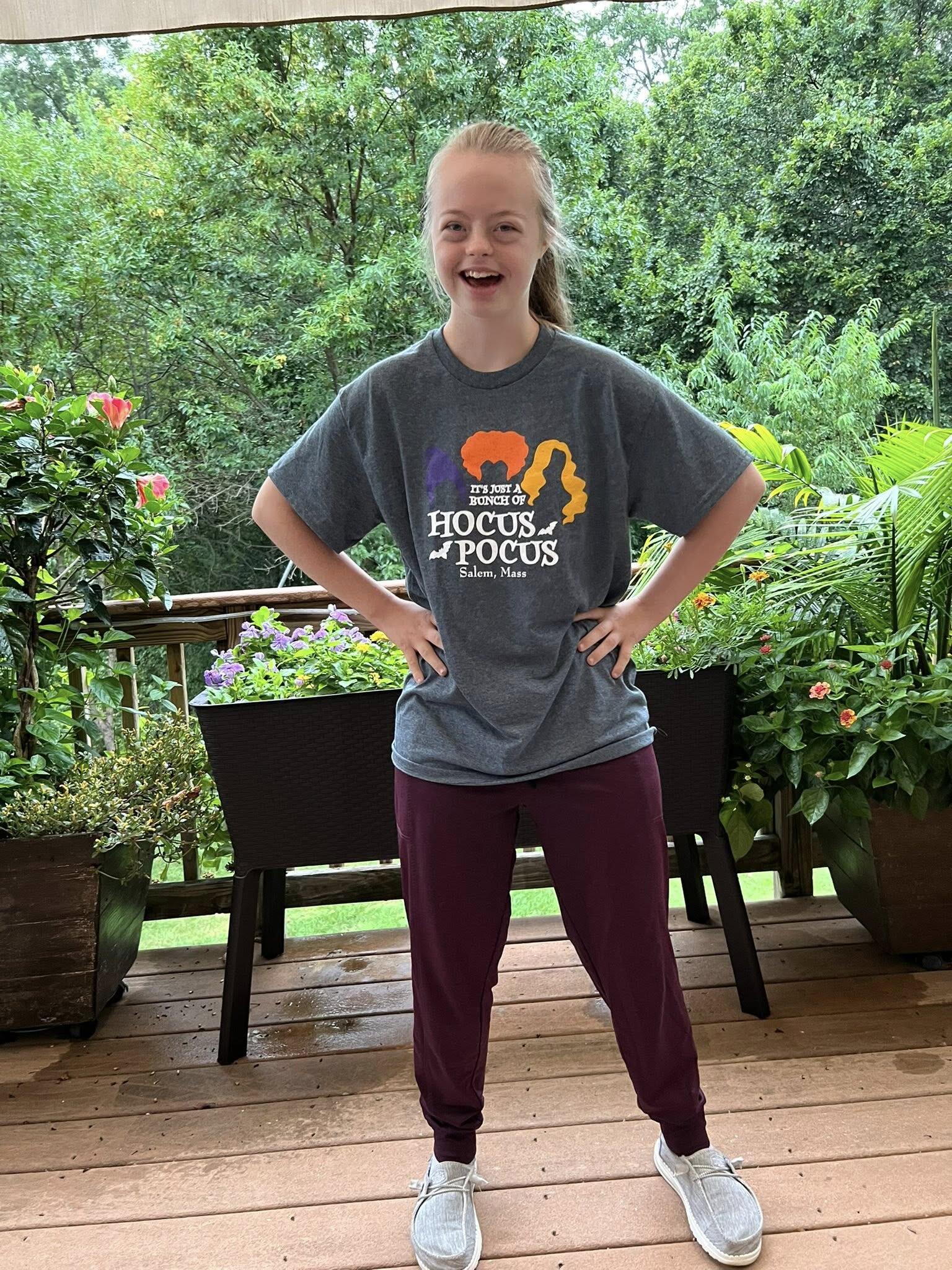 Team Cupcake (Chisholm) logo