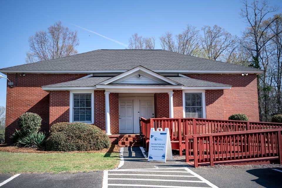 12 April Sponsor logo